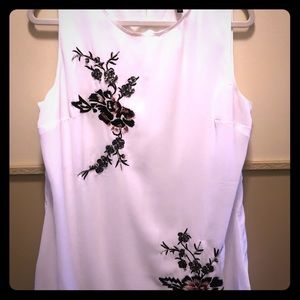 White House Black Market Tunic